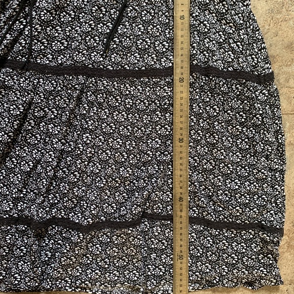 Lauren Conrad Dress - Picture 4 of 6